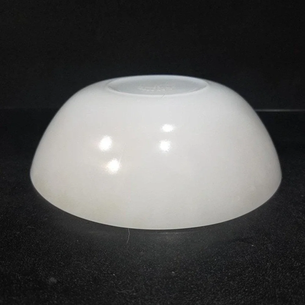 Anchor Hocking Silver Wheat‎ Serving Bowl, Suburbia  arvest Pattern Milk Glass